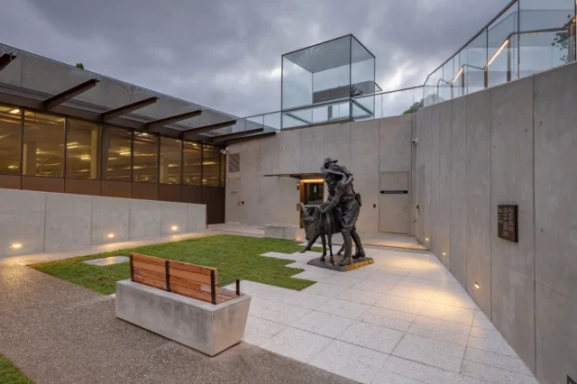 Australian War Memorial Southern Entrance video galley thumbnail